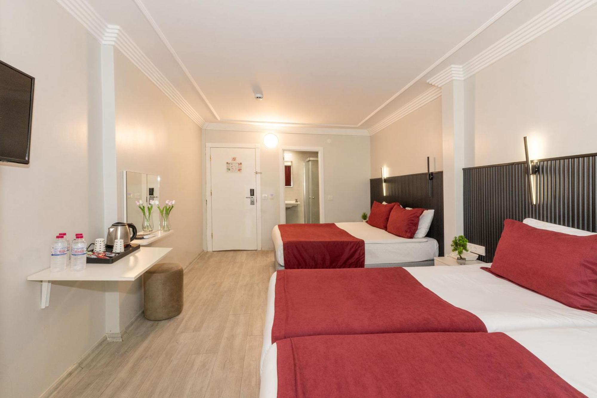 Istanbul Holiday Hotel Bagian luar foto