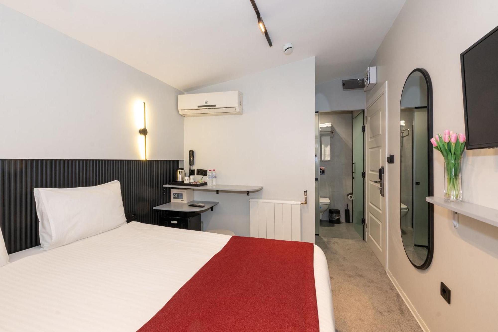 Istanbul Holiday Hotel Bagian luar foto