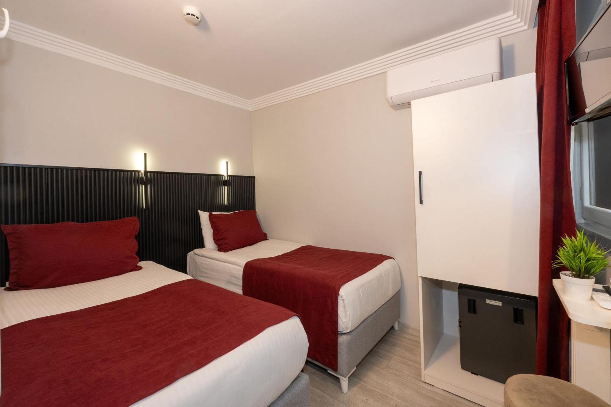 Istanbul Holiday Hotel Bagian luar foto