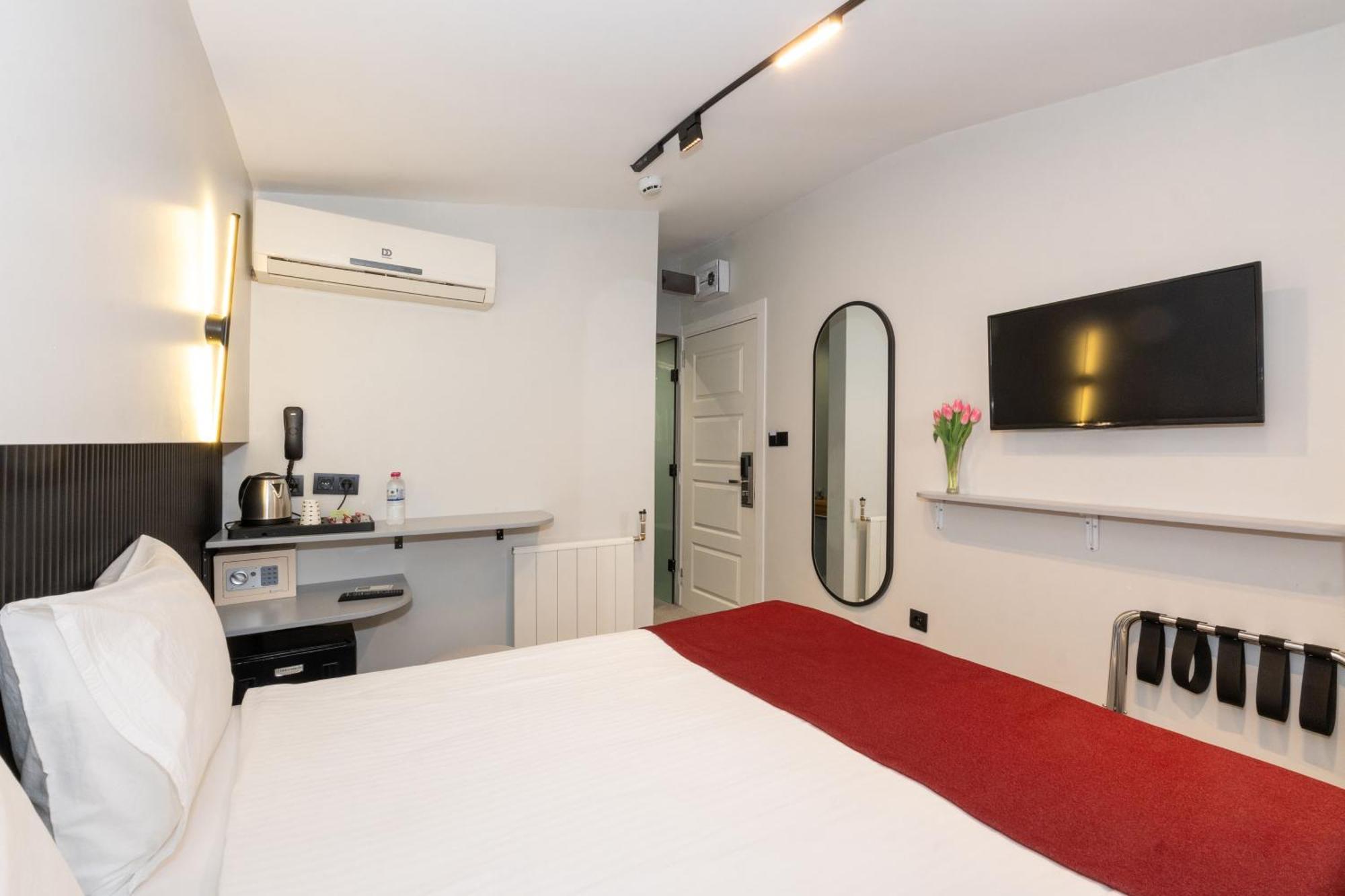 Istanbul Holiday Hotel Bagian luar foto